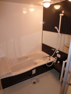 r223032_w8.jpg
