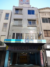 r223053_w1.jpg
