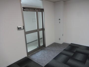 014707_w2.jpg