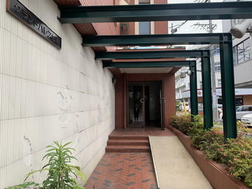034906_w2.jpg