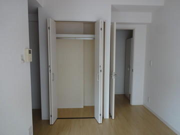 03804_w6.jpg